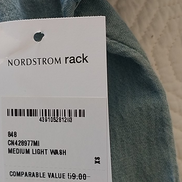 Caslon, Nordstrom Rack, Medium Light Wash Top, XS - Picture 9 of 9